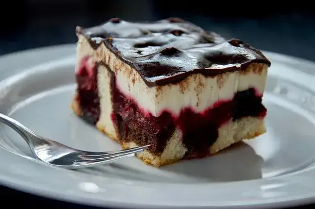Najlepsze przepisy na ciasta Ewy Wachowicz - sprawdzone wypieki