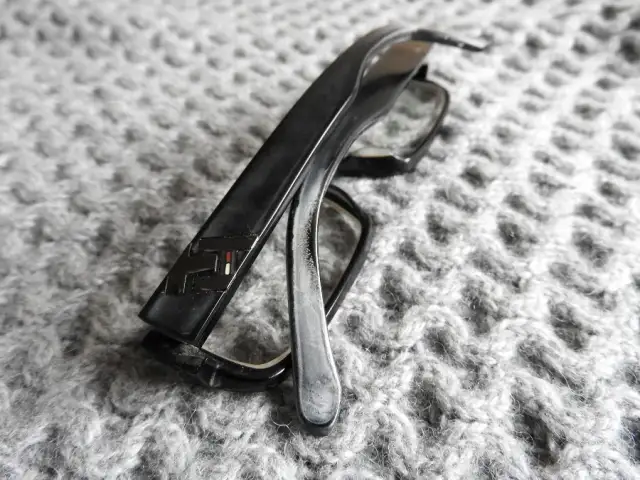 Jak wyczyścić oprawki okularów - 5 prostych kroków do perfekcyjnej ochrony