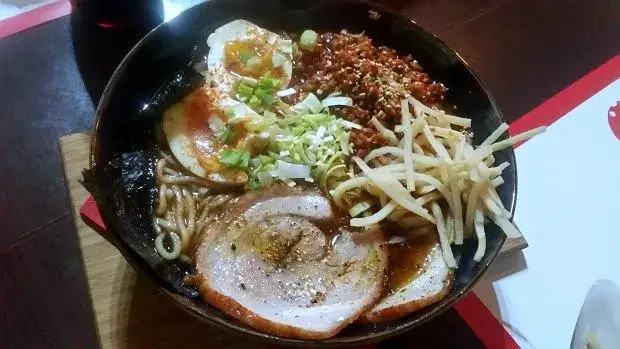 Ile kosztuje ramen w Polsce? Ceny w restauracjach, które zaskoczą