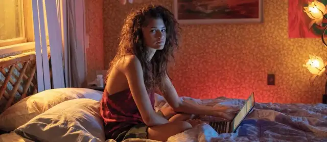 7 seriali, które ukształtowały modę młodzieżową