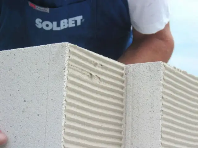 Solbet na klej czy zaprawę? Unikaj kosztownych błędów przy montażu