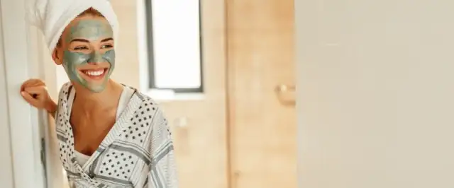 Peeling enzymatyczny - co to jest, jak działa i jakie ma zalety