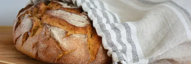 Wie bewahre ich am besten Brot auf, um Schimmel und Austrocknen zu vermeiden