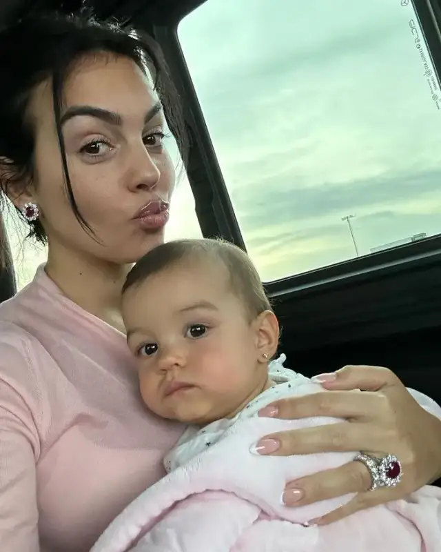 Georgina Rodriguez ile ma dzieci? Poznaj jej rodzinę i życie prywatne!