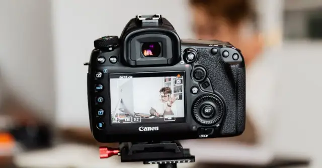 Czy filmy kształtują krytyczne myślenie? Szokująca prawda