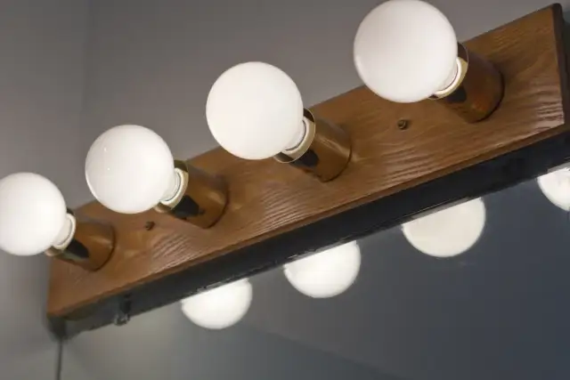 Jaka moc żarówki do łazienki? Poznaj optymalne oświetlenie