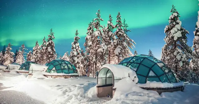 Ile trwa lot z Warszawy do Toronto? Zaskakujące fakty o czasie lotu