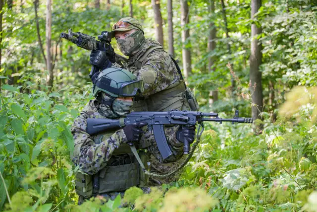 Ile trwa służba w wojsku? Dowiedz się, co musisz wiedzieć!