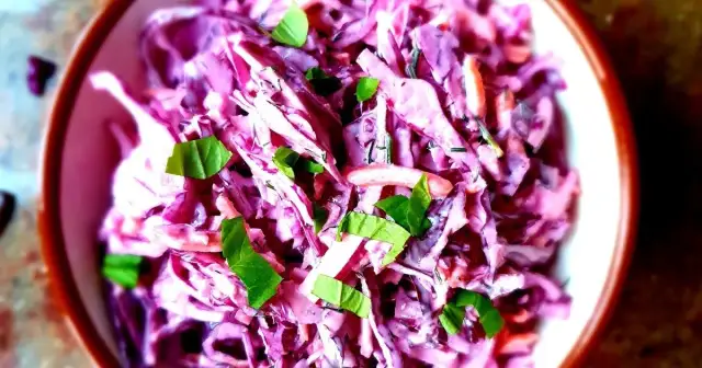 Jak zrobić sałatkę z czerwonej kapusty – zdrowo, szybko i smacznie!