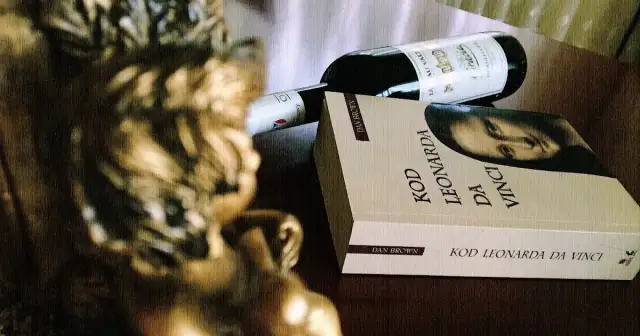 Kod Leonarda da Vinci recenzja książki - czy warto ją przeczytać?