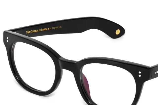 Jak dobrać rozmiar oprawek, aby uniknąć niewygodnych okularów