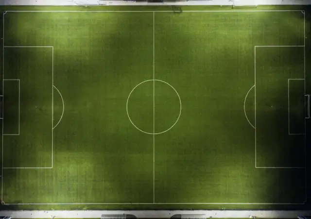 VAR I Pauzy: Dlaczego Rytm Meczu Pęka I Jak Drużyny Go Odbudowują