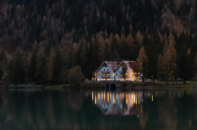 Wieczór w schronisku – jak górale i turyści spędzają czas gdy pogoda nie pozwala wyjść