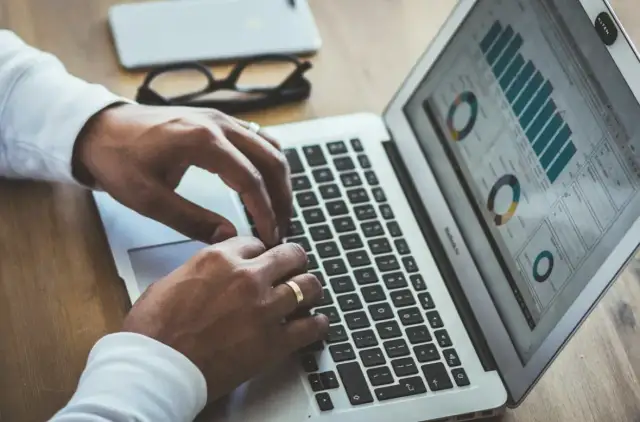 Statystyka w grach online – jak interpretować serie wygranych i przegranych