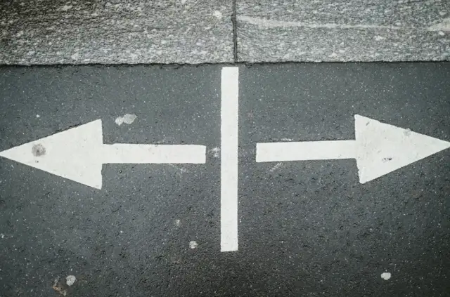 Gry online vs. zakłady sportowe – która forma rozrywki daje większe szanse