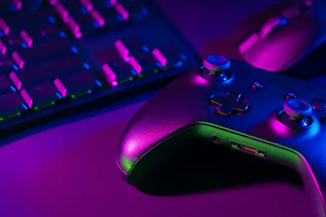 Jak działają platformy rozrywkowe online w Polsce