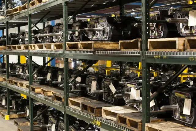 Strategiczne zarządzanie flotą: Dlaczego części używane do ciężarówek to bezpieczny i ekonomiczny wybór?