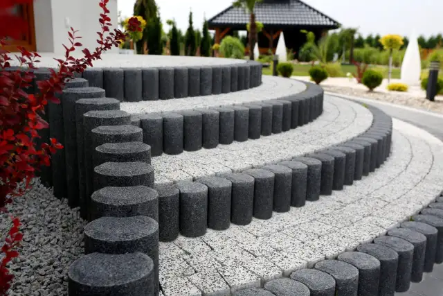 Schody z kostki brukowej - kalkulator kosztów i cen materiałów 2025