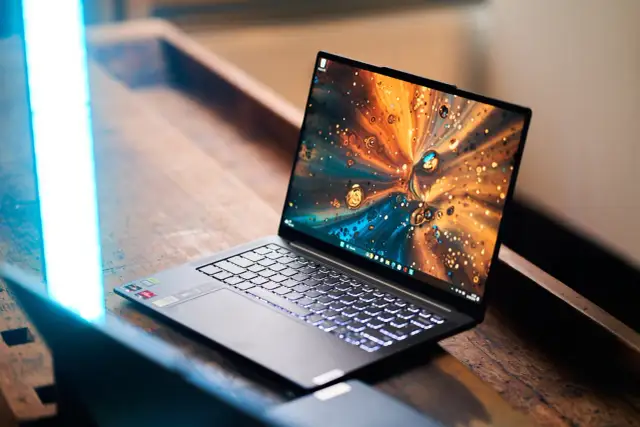 Lenovo Yoga Slim 7 Pro recenzja: czy warto go kupić? Sprawdź opinie!