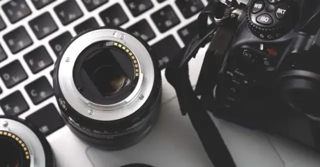 Obiektyw zmiennoogniskowy a stałoogniskowy – który wybrać i dlaczego to ważne?