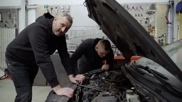 Optymalna kompresja w silniku benzynowym – uniknij kosztownych błędów