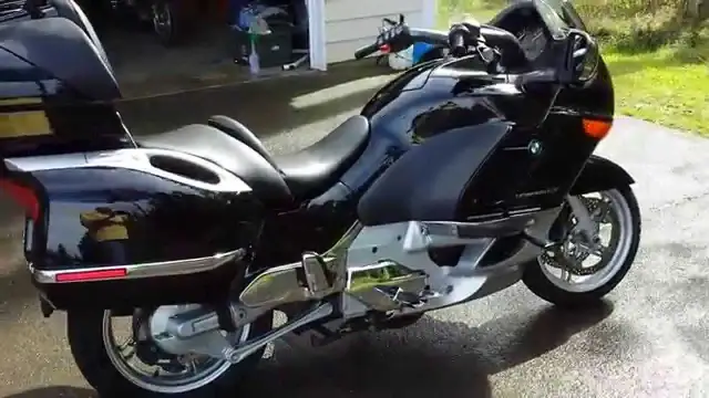 BMW K 1200 LT - szczegółowe dane, opinie i porównania motocykli