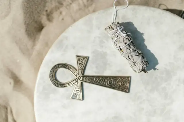 Najlepsze książki o numerologii, które zmienią twoje spojrzenie na życie