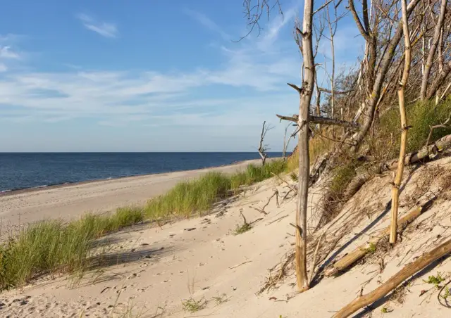 Gdzie leży Jarosławiec nad morzem? Odkryj jego ukrytą lokalizację