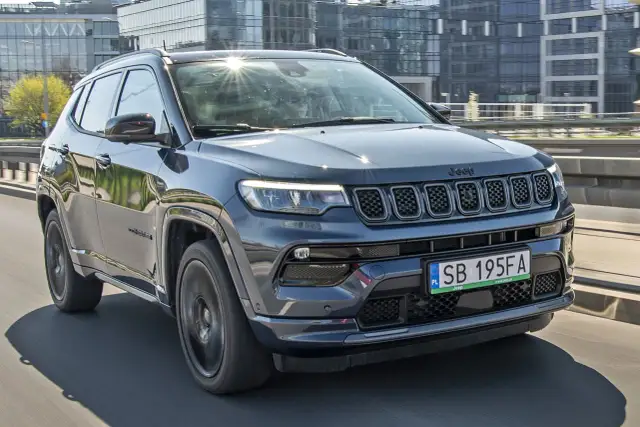 Jaki silnik wybrać do Jeep Compass: kompleksowy test wszystkich wersji