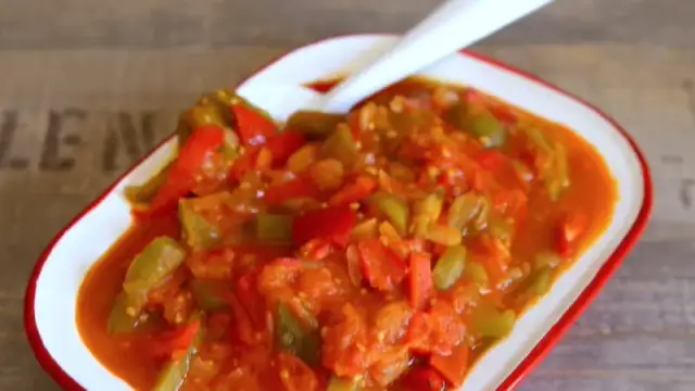 Ingrédients de la piperade : les secrets d'une recette authentique