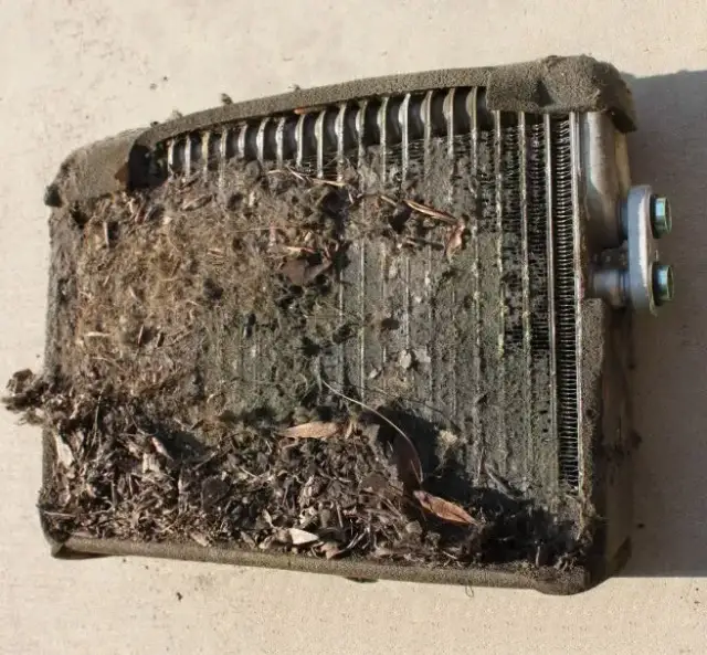 Zamarzający parownik klimatyzacji: przyczyny i skuteczne rozwiązania