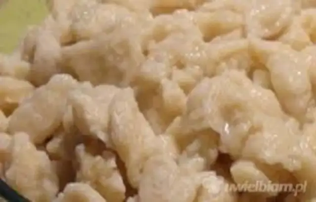 Jak zrobić lane kluseczki do zupy - prosty przepis na pyszny dodatek