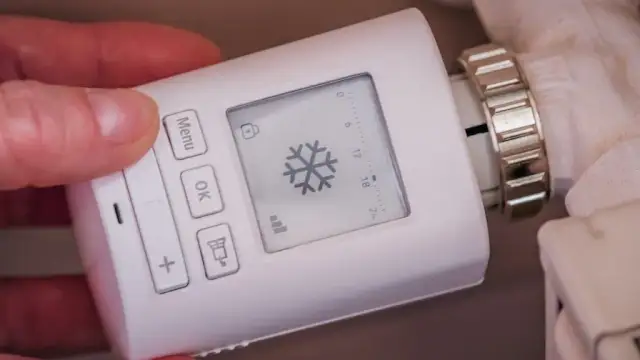 Kiedy włączać ogrzewanie? Sprawdź, by uniknąć zimna w domu