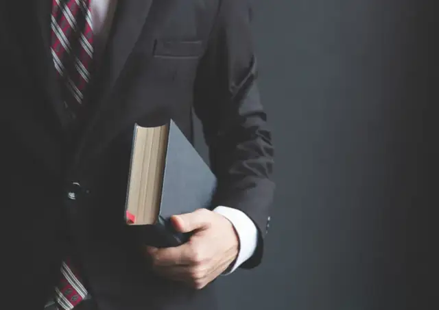 W co się ubrać na bierzmowanie, aby wyglądać elegancko i z klasą