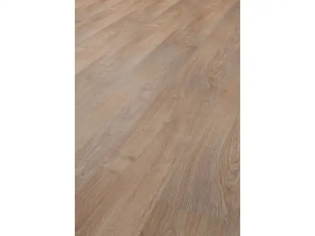 Panele podłogowe jak drewno – wybierz najlepsze rozwiązanie dla wnętrza