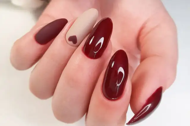 Jakie kolory lakierów do paznokci są modne w sezonie jesień-zima 2025?