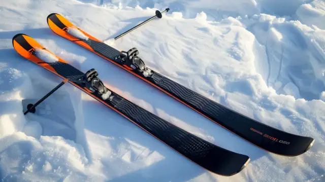 Jakie narty dla zaawansowanych mężczyzn wybrać na stok?