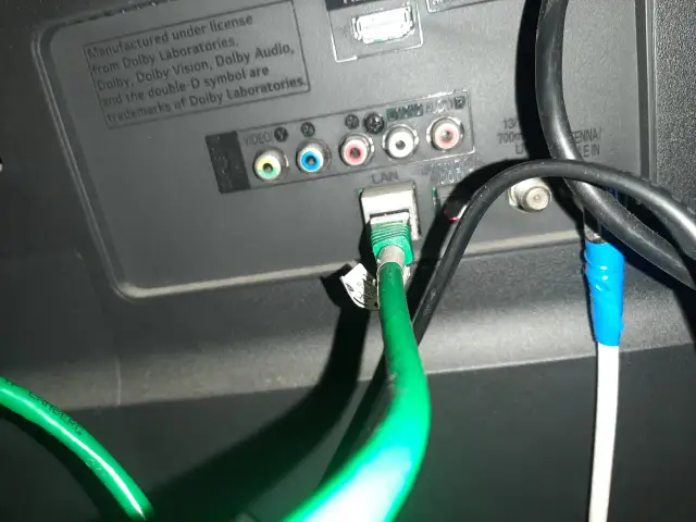 Jak podłączyć telefon do kina domowego przez USB bez problemów