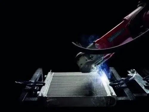 Jak naprawić chłodnicę samochodową i uniknąć kosztownych napraw