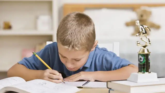 Czym jest szkoła w chmurze? Definicja, korzyści i wady nowoczesnej edukacji