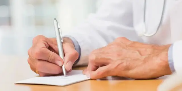 Jakie recepty może wypisać stomatolog i co warto o nich wiedzieć