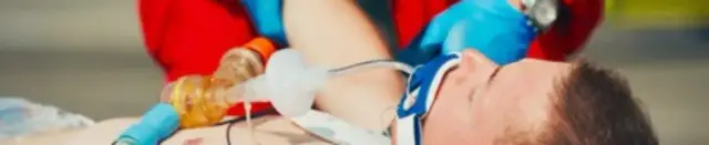 Jak zrobić kurs ratownika medycznego i uniknąć kosztownych błędów