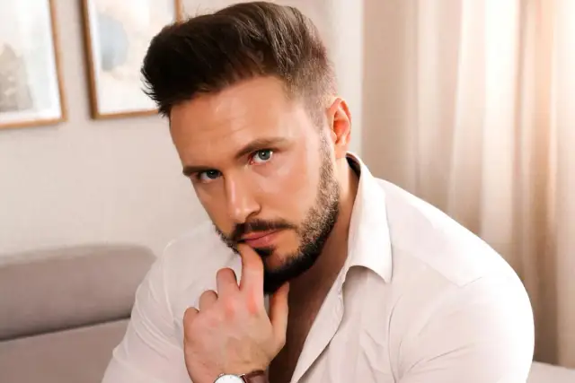 Kiedy facet wraca po rozstaniu? Odkryj emocje i przyczyny jego decyzji