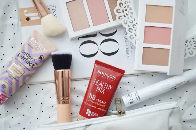 Krem BB czy podkład – który produkt lepiej spełni Twoje oczekiwania?