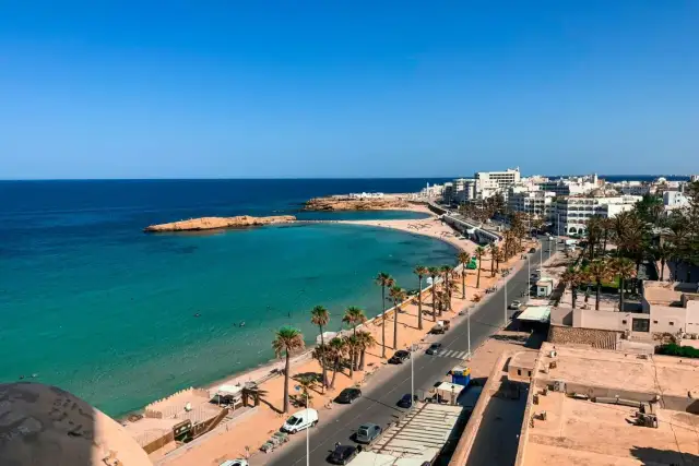 Czy w Tunezji jest bezpiecznie? Poznaj prawdę o wakacjach w Afryce