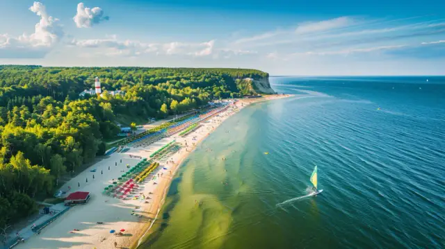 Odkryj atrakcje w Krynicy Morskiej - Idealne miejsce na wakacje