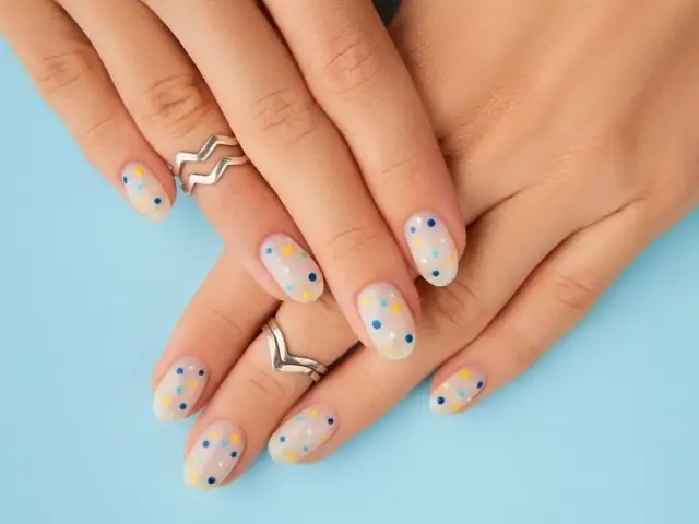Paznokcie hybrydowe - proste i łatwe wzorki do zrobienia samemu