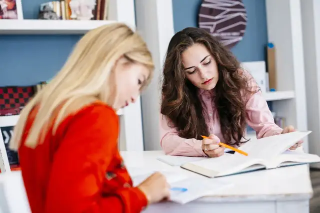 Ile punktów za rozprawkę na maturze z angielskiego? Sprawdź, jak je zdobyć.