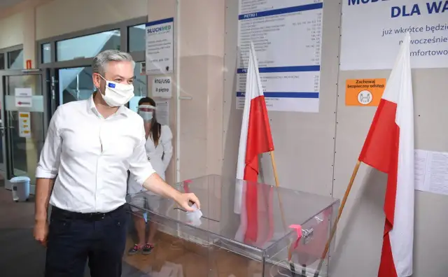 Bosak kogo poprze w drugiej turze? Kluczowe decyzje przed wyborami