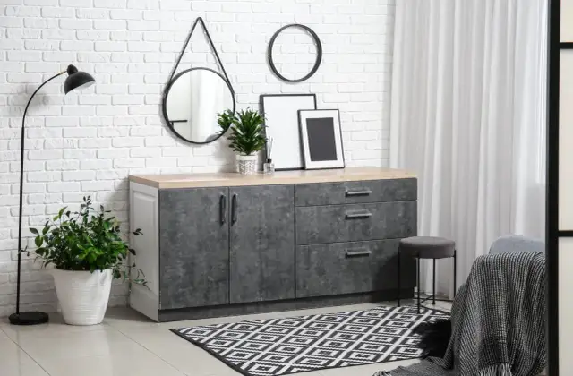 Najlepsze ozdoby na komodę w salonie - 10 inspirujących pomysłów